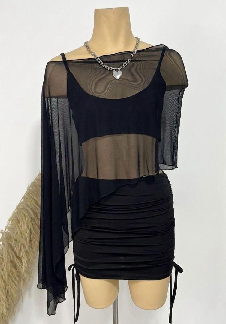 TOP CLAUDIA TULL